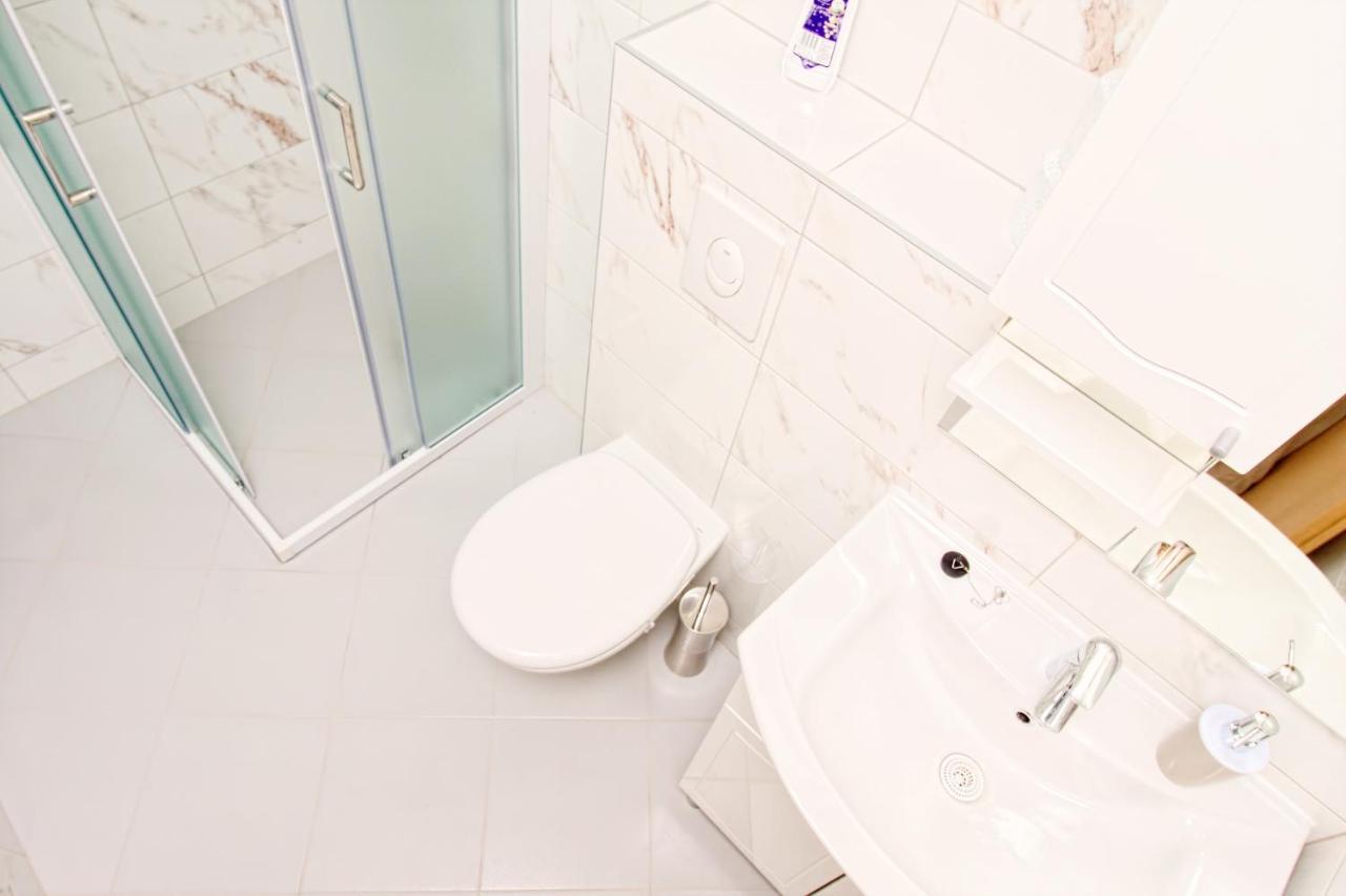 Apartman More&Maslina ตราสนิสเซ ภายนอก รูปภาพ