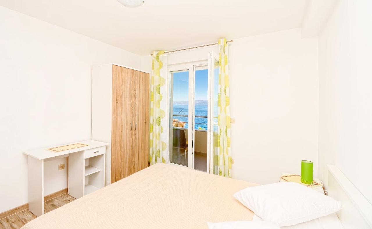 Apartman More&Maslina ตราสนิสเซ ภายนอก รูปภาพ